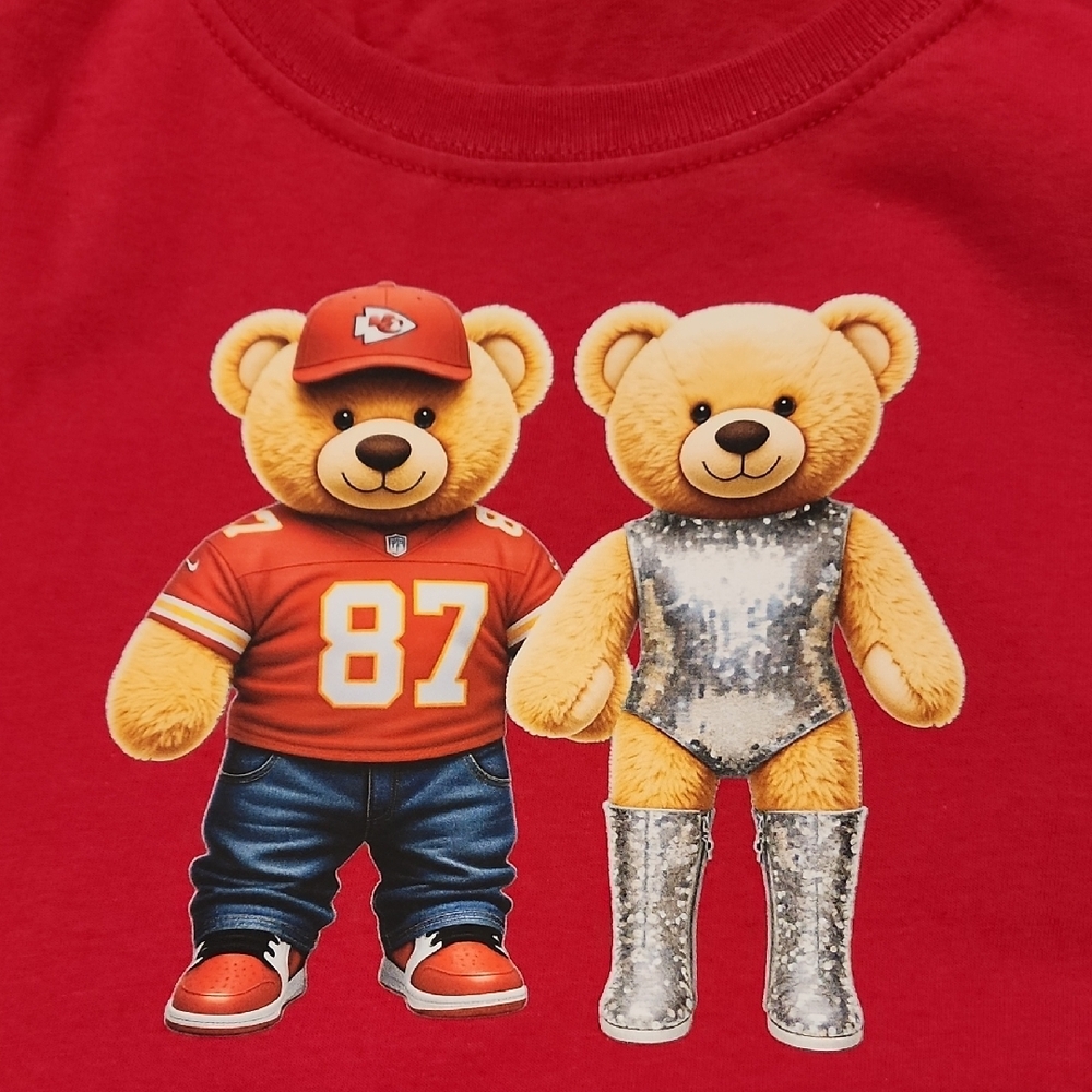 ⭐️ RED Travis & Taylor Inspired Short Sleeve T-Shirt 💍
